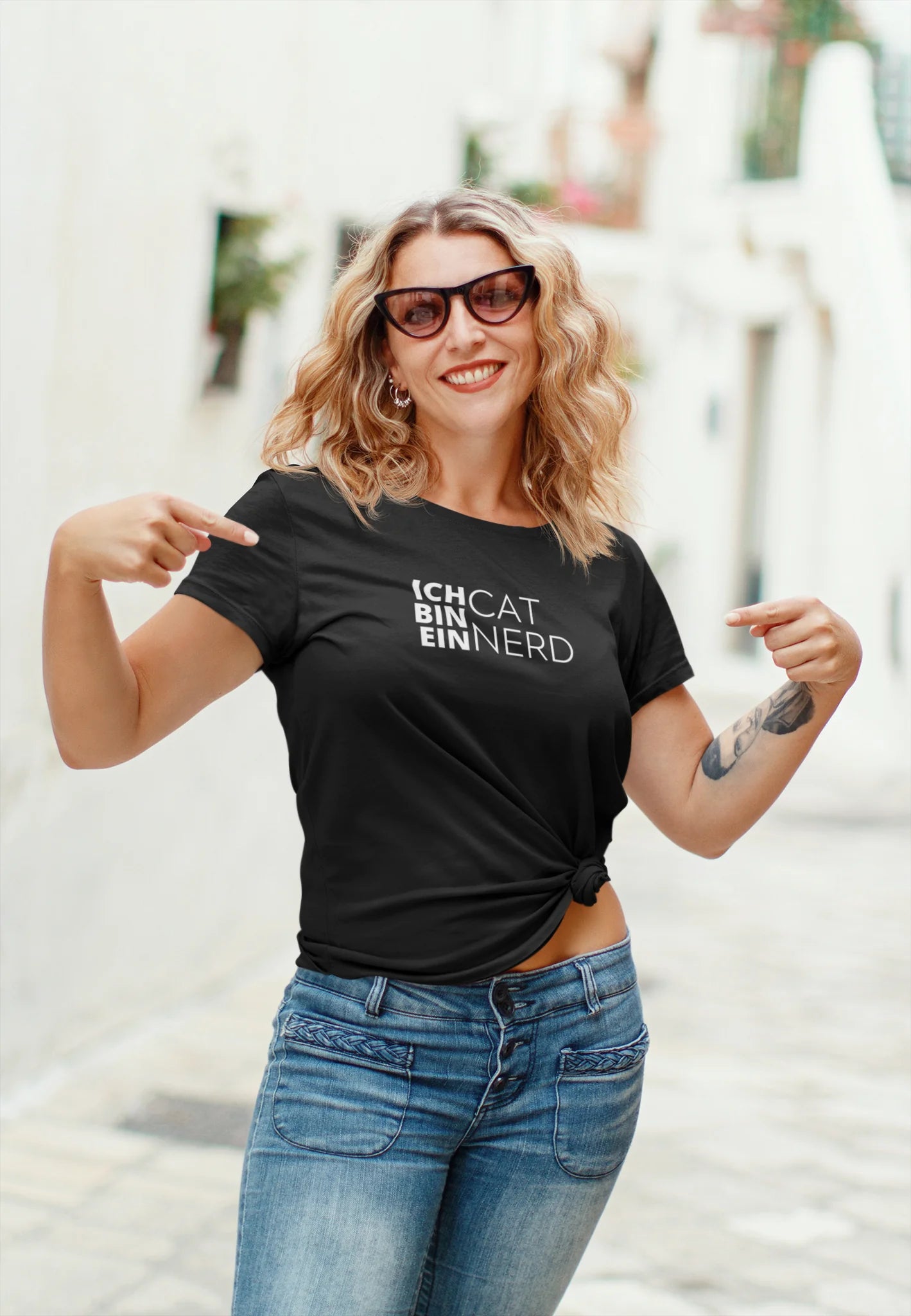 t-shirt for cat lovers and cat moms. Perfect gift for cat ladies